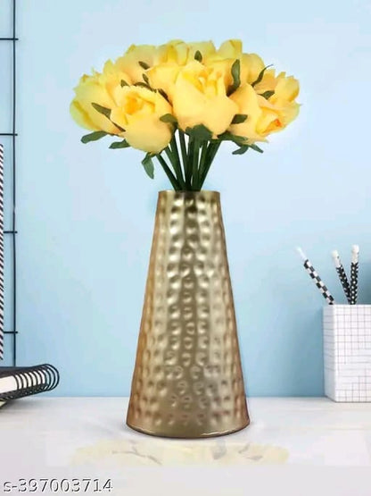 Voguish Vases